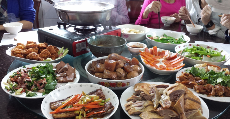 lunar new year food celebrations